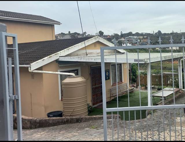 5 BEDROOM HOUSE FOR SALE IN BONELA